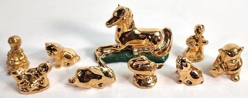 dip gold Wade Whimsies figures
